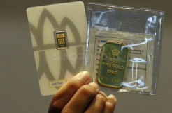 Harga Emas Antam Pudar Rp1.000, Harga Emas Dunia Makin Berkilau