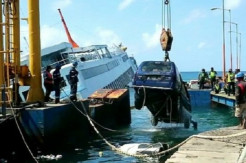 Evakuasi 33 Kendaraan di KM Dharma Rucitra Tuntas