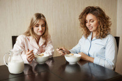 Berani Coba? Ini 5 Menu Sarapan Teraneh di Dunia