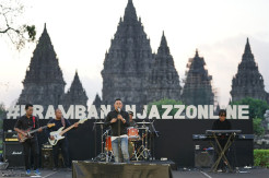 Rio Febrian, Langit...