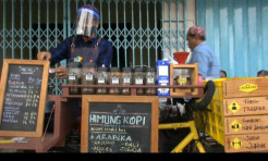 Kedai Kopi Sepeda Viral di Malang, Harga Kaki Lima Rasa Bintang Lima