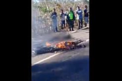 Saat Terbakar di Pinggir Jalan, Pegawai Puskesmas Ini Tak Ditolong