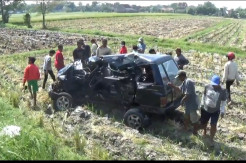 Mobil Diterjang Kereta Api di Kediri, Tiga Penumpang Tewas