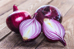 Gosokkan Bawang Merah ke Punggung Tangan, Lalu Lihat Khasiatnya