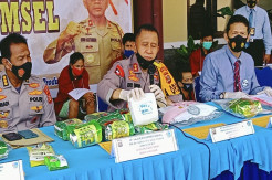 Polda Sumsel Tangkap Dua Pasutri Bawa Sabu 6 Kg