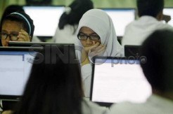 Bantu Belajar Pelajar...