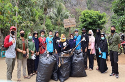 Puluhan Komunitas di Pangkep Gelar Aksi Bersih-bersih World Clean Up Day 2020