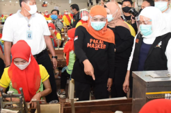 Gubernur Khofifah Ajak...