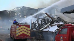 Gudang Sembako dan Kosmetik Terbakar, Puluhan Mobil PMK Kewalahan