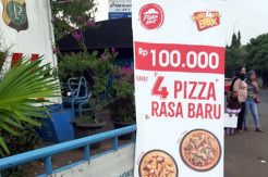Pegawai Jualan di Jalan, Ini Tanggapan Pizza Hut