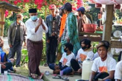 John Diplomasi Sapa Relawan di Posko Pemenangan, Ini Pesannya