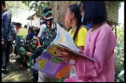 Prajurit TNI AD Berjibaku Cerdaskan Generasi di Batas Negeri