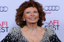 Sophia Loren, Resmi Kembali  Ke Layar Lebar