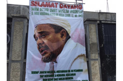 Jelang Habib Rizieq Pulang, Baliho dan Poster Ramaikan Petamburan