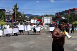 LGMP Demo di Jayapura,...