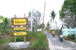 Pulau Binongko Wakatobi, Kampung Pandai Besi Pembuat Parang Setangguh Karang