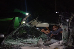 Avanza Tabrak Truk yang Parkir di Pinggir Jalinsum Batu Bara, 1 Tewas