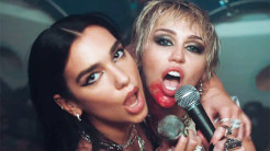 Miley Cyrus dan Dua...