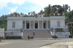 Unik, Bangunan Balai Desa Mirip Istana Negara Jadi Lokasi Wisata