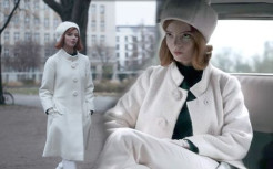 Makna Outfit Beth Harmon dalam Episode Akhir The Queens Gambit