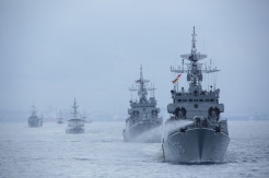 9 Kapal Perang dan Pesawat TNI AL Dikerahkan ke Perairan Dekat Perbatasan China