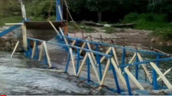 Belum Setahun Dibangun, Jembatan Rp8,6 Miliar di Buton Roboh