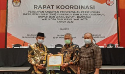 KPU Pangandaran Mendapat Penghargaan JDIH Terbaik Tingkat Nasional