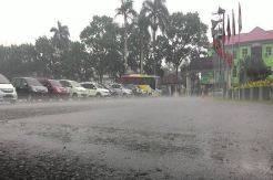 Awal Pekan, Hujan Ringan Intai Wilayah Jakarta