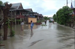 Banjir 1 Meter Rendam Permukiman Warga dan Jalan di Kabupaten Wajo