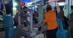 Langgar Jam Operasi, Warung dan Toko Pakaian Ditutup Paksa