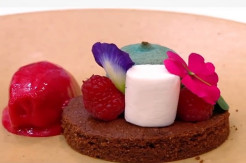 Akhirnya, Audrey Persembahkan Tribute Dessert untuk Almarhum Sahabatnya