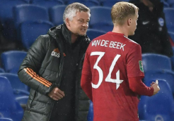 Sia-siakan van De Beek, Mantan Asisten Fergie Kritik Solskjaer