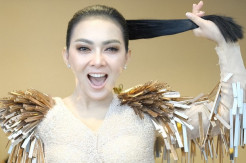 Yuk, Intip Kemewahan Cardigan Syahrini yang Harganya Rp36 Juta