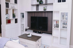 Memaksimalkan Tempat Penyimpanan dengan  Furnitur Custom