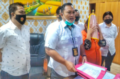 Polda Sumsel Tangkap...