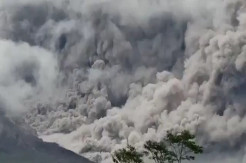 Status Gunung Semeru Level II, BNPB Minta Warga Waspada Banjir Lahar Dingin