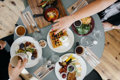 6 Rekomendasi Tempat Makan Hidden Gems di Jakarta