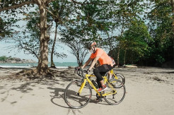 Tinjau Track Triathlon Series di Belitung, Sandiaga Uno: Spot Berenang Indah, Jalan Sepeda Mulus