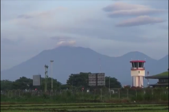 Terpapar Abu Vulkanik Gunung Raung, Bandara Internasional Banyuwangi Ditutup