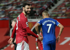 MU Gampang Kebobolan, Fernandes Kecewa Kinerja Bek MU
