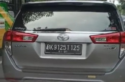 Heboh! Pelat Mobil Berupa Angka BK 91251 125  di Jalanan Kota Medan, Ini Penjelasannya