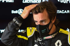 Asyik Ngegowes, Fernando Alonso Terlibat Kecelakaan Sepeda di Swiss