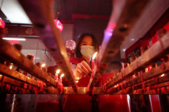 Imlek Tahun Kerbau Logam, Momentum Bersama-sama Tekan Covid-19