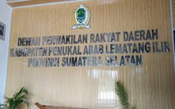 Puluhan Kepala Desa Geruduk DPRD PALI, Tagih Tunjangan yang Terlambat Dibayar