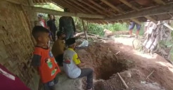 Sukabumi Gempar, Seorang Janda Ditemukan Tinggal Tulang Belulang