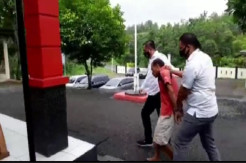 Canda Membawa Maut! Gegara Celana Diturunkan saat Pesta, Pria Ini Tikam Rekannya hingga Tewas