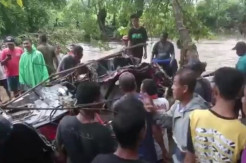 Hanyut Bersama Mobilnya karena Terseret Banjir, Warga Sumbawa Belum Ditemukan