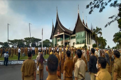 Wali Kota Bukittinggi Erman Safar Wajibkan ASN Muslim Salat Subuh Berjamaah hingga 2024