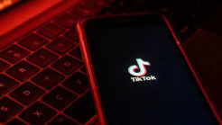Ilegal, Tik Tok Cash...