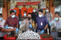 Polisi Sita Uang Rp227...